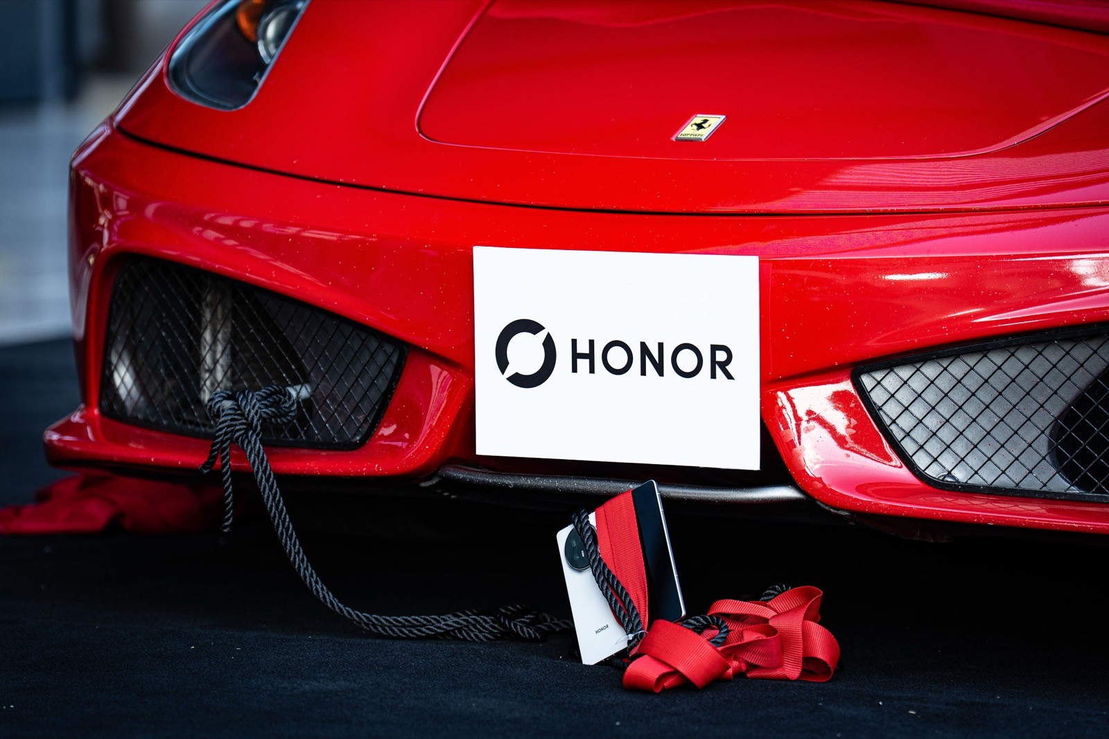 HONOR Magic V6'yı Türkiye'de satışa sundu